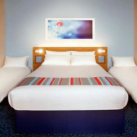 Travelodge Віднес Екстер'єр фото
