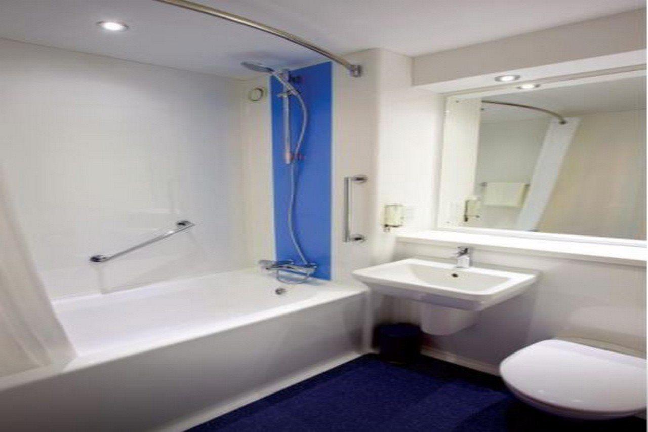 Travelodge Віднес Екстер'єр фото
