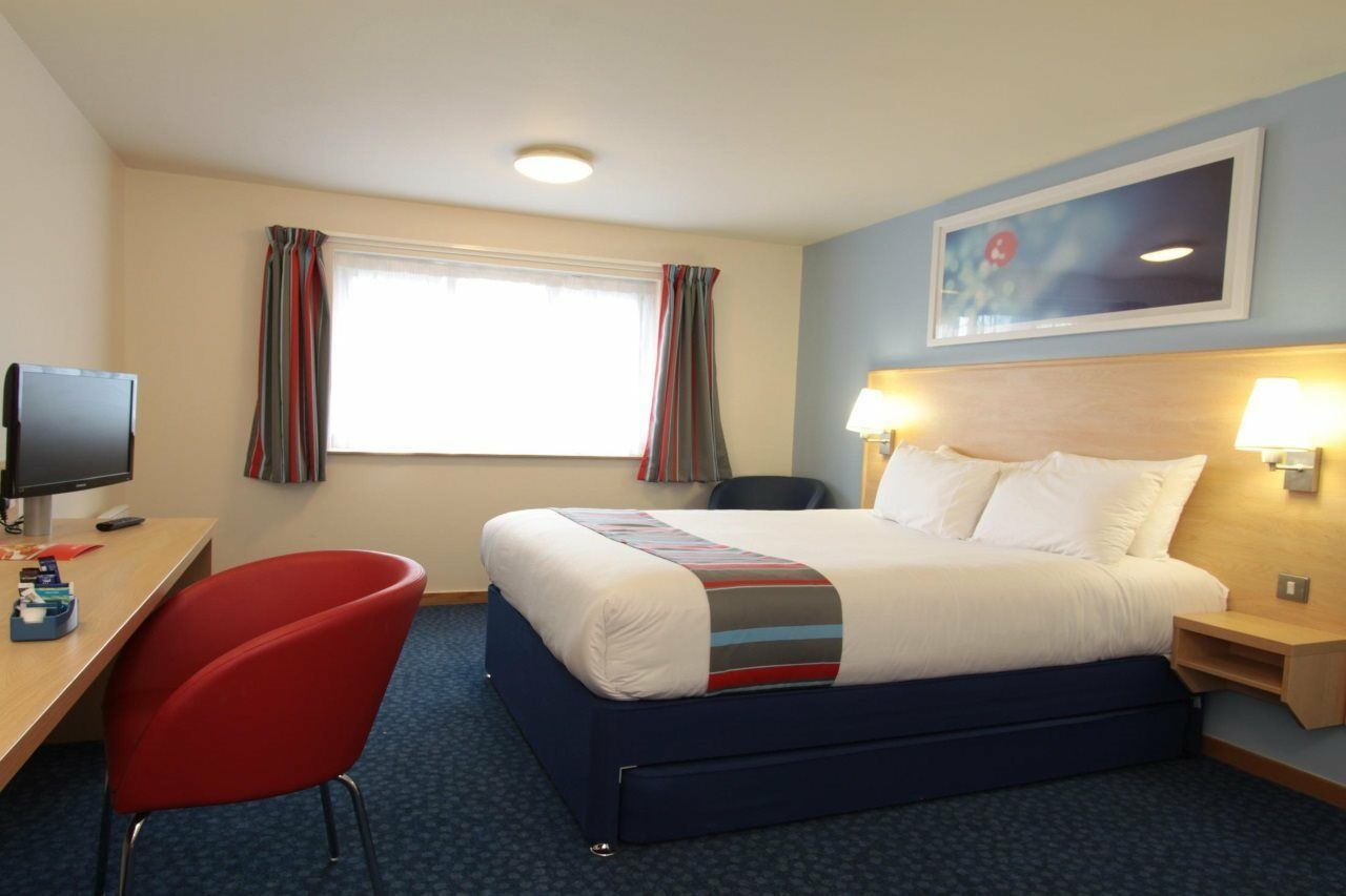 Travelodge Віднес Екстер'єр фото